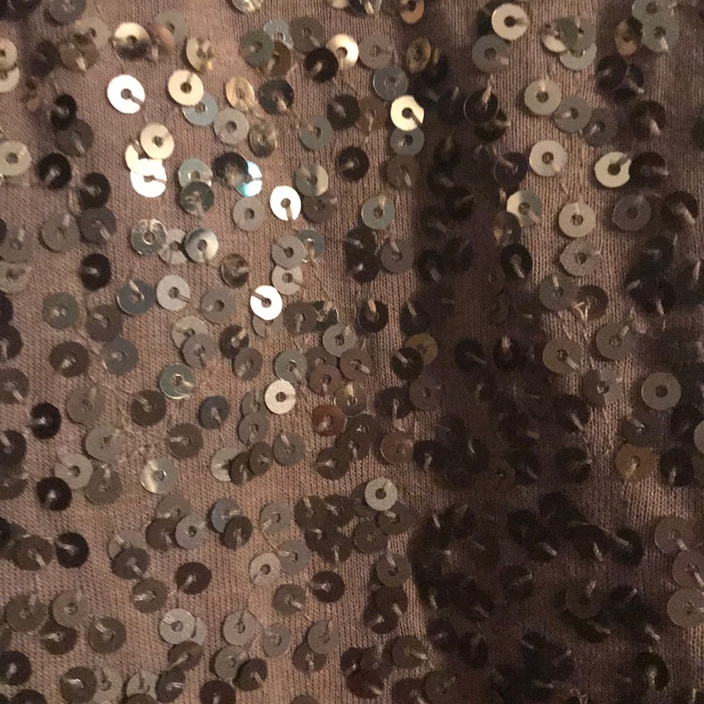 Tan/gold sequin tank top - Picture 2 of 3